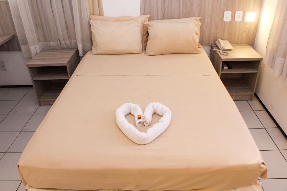 Abbeville Hotel Torre I - Torre II São Luís Buitenkant foto